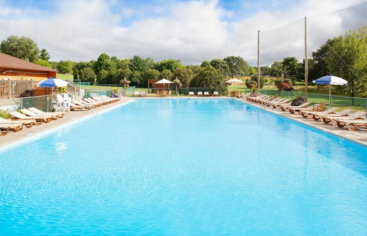 Christmas Mountain Resort *